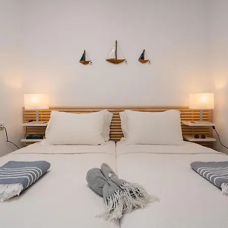 Yara 40m From The Jacuzzi & Rooftop Апартаменты Айя-Анна