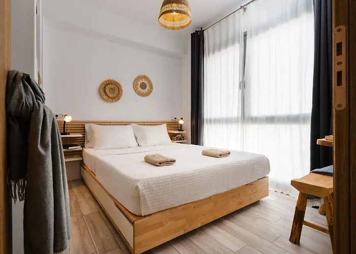 Lejlighed Yara 40m From The Jacuzzi & Rooftop Agia Anna (Naxos)