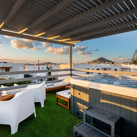 Yara 40m From The Jacuzzi & Rooftop