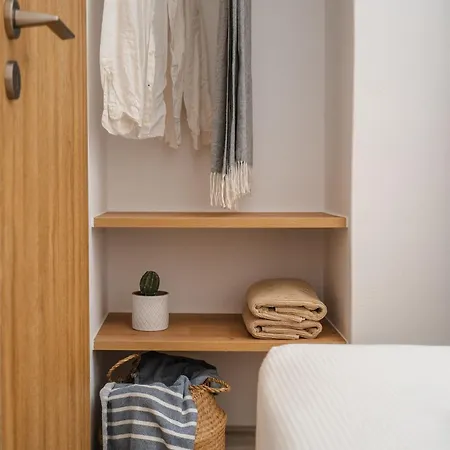 Διαμέρισμα Yara 40m From The Jacuzzi & Rooftop