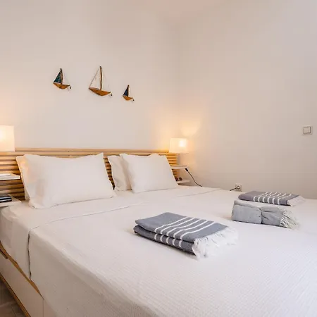 Διαμέρισμα Yara 40m From The Jacuzzi & Rooftop *