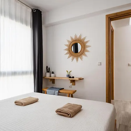 Διαμέρισμα Yara 40m From The Jacuzzi & Rooftop *