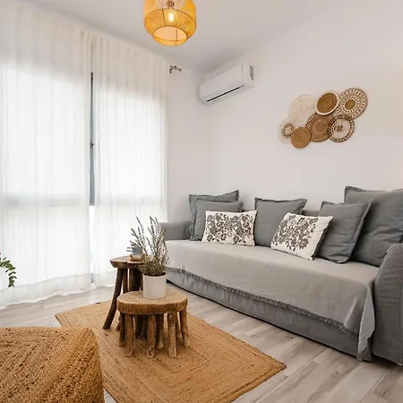 Διαμέρισμα Yara 40m From The Jacuzzi & Rooftop *