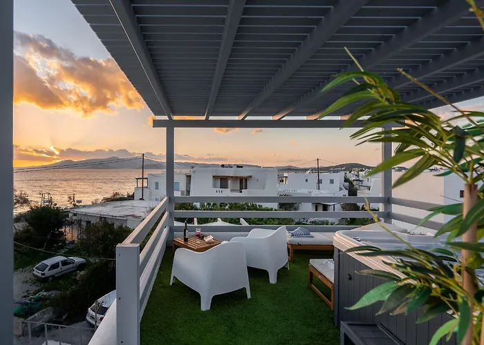 Апартаменты Yara 40m From The Jacuzzi & Rooftop