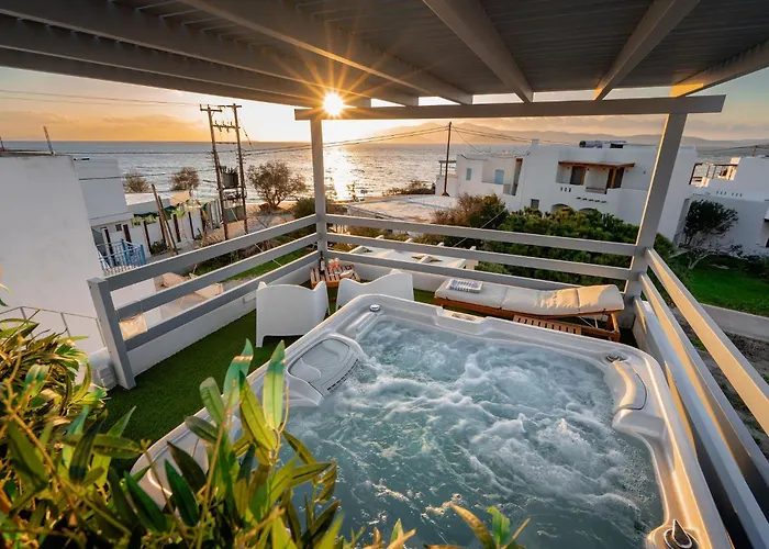 Апартаменты Yara 40m From The Jacuzzi & Rooftop